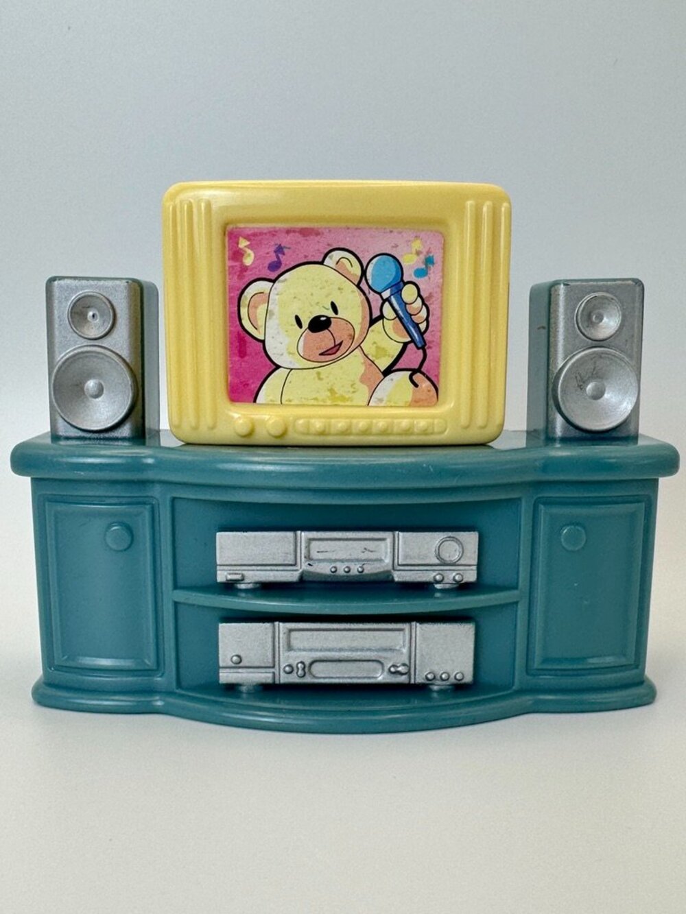 Redbox Dollhouse Furniture Teal ENTERTAINMENT STAND Speakers + Yellow CRT TV